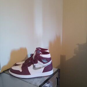 Jordan 1s Retro High OG Bordeaux